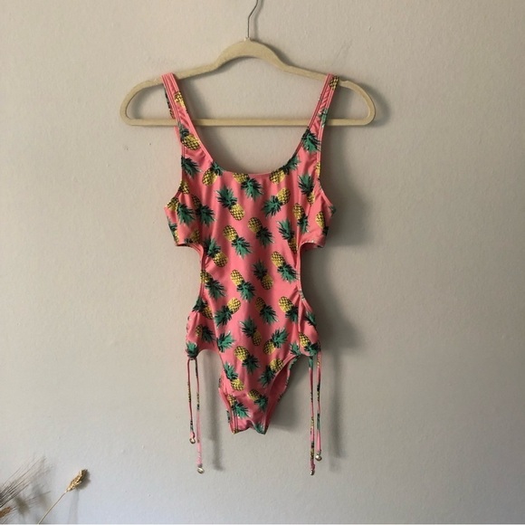 Wildfox Pineapple Cut out One Piece Swimsuit in Pink Size Medium - Picture 3 of 9